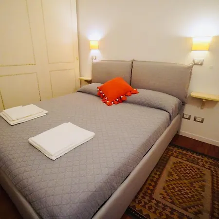 A Casa Di Enza 公寓 *